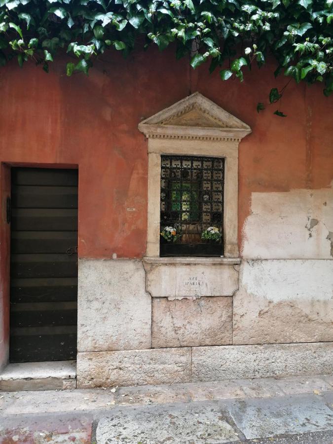 Verona Goddess House Екстериор снимка